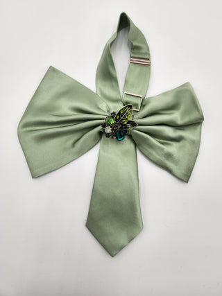 Sage Green Jenny Bow-Brooch Edition